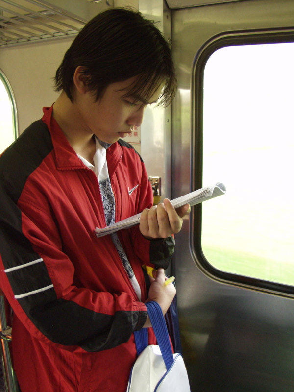 台灣鐵路旅遊攝影電車-區間車旅客特寫2003攝影照片38