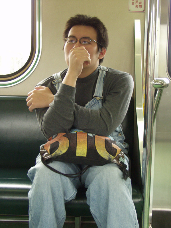 台灣鐵路旅遊攝影電車-區間車旅客特寫2003攝影照片44