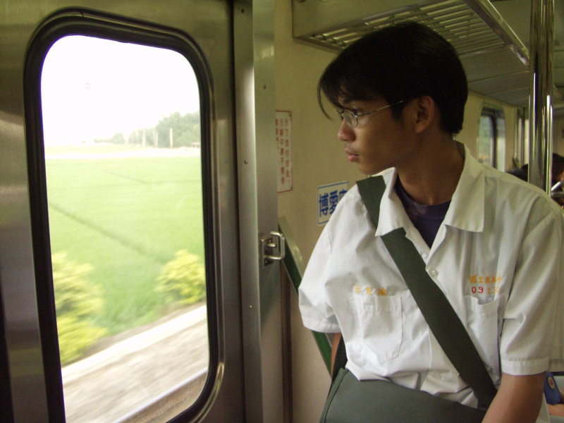台灣鐵路旅遊攝影電車-區間車旅客特寫2003攝影照片49