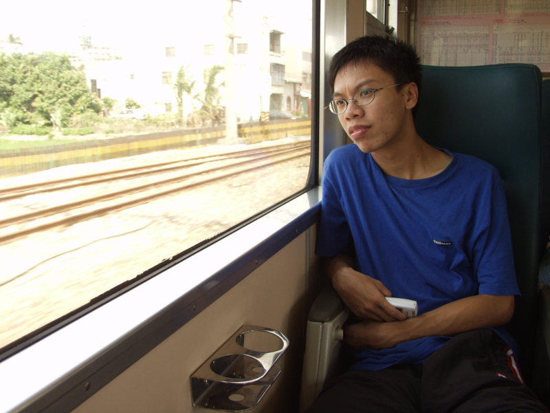 台灣鐵路旅遊攝影電車-區間車旅客特寫2003攝影照片60