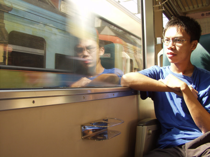 台灣鐵路旅遊攝影電車-區間車旅客特寫2003攝影照片62