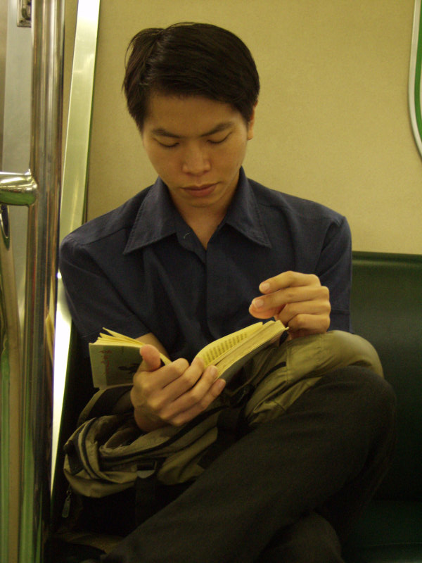 台灣鐵路旅遊攝影電車-區間車旅客特寫2003攝影照片65