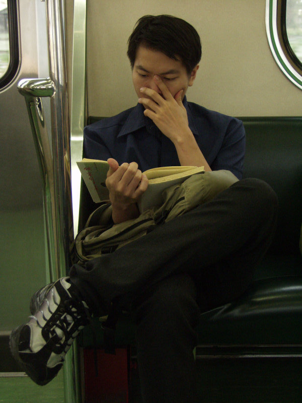 台灣鐵路旅遊攝影電車-區間車旅客特寫2003攝影照片66