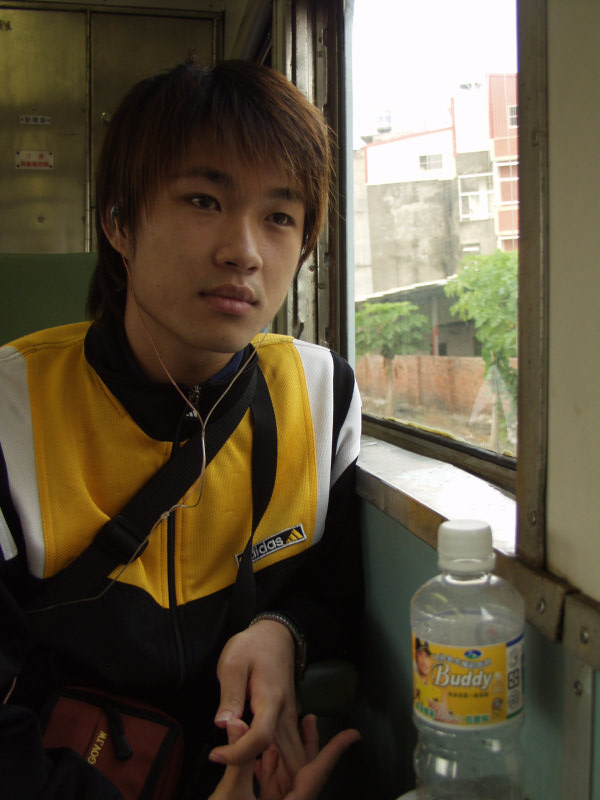 台灣鐵路旅遊攝影電車-區間車旅客特寫2003攝影照片86