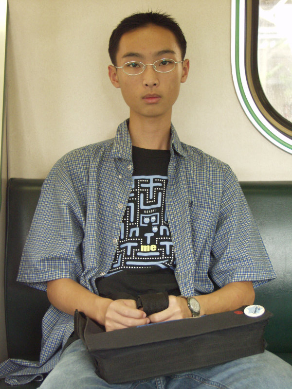 台灣鐵路旅遊攝影電車-區間車旅客特寫2003攝影照片87
