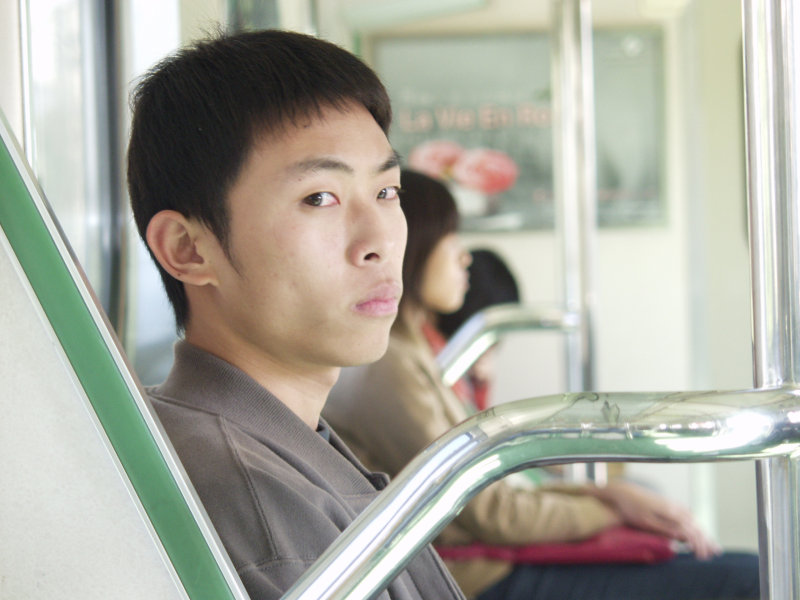 台灣鐵路旅遊攝影電車-區間車旅客特寫2003攝影照片101