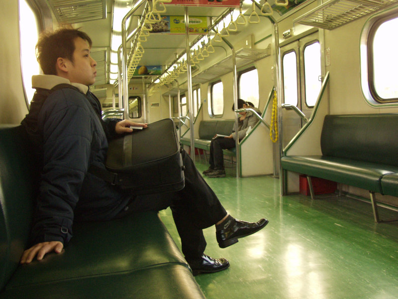 台灣鐵路旅遊攝影電車-區間車旅客特寫2003攝影照片105