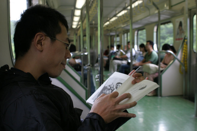 台灣鐵路旅遊攝影電車-區間車旅客特寫2004攝影照片10