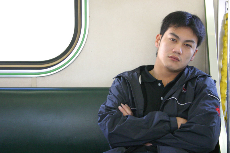 台灣鐵路旅遊攝影電車-區間車旅客特寫2004攝影照片23