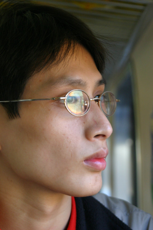 台灣鐵路旅遊攝影電車-區間車旅客特寫2004攝影照片24