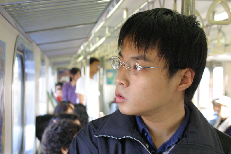 台灣鐵路旅遊攝影電車-區間車旅客特寫2004攝影照片29
