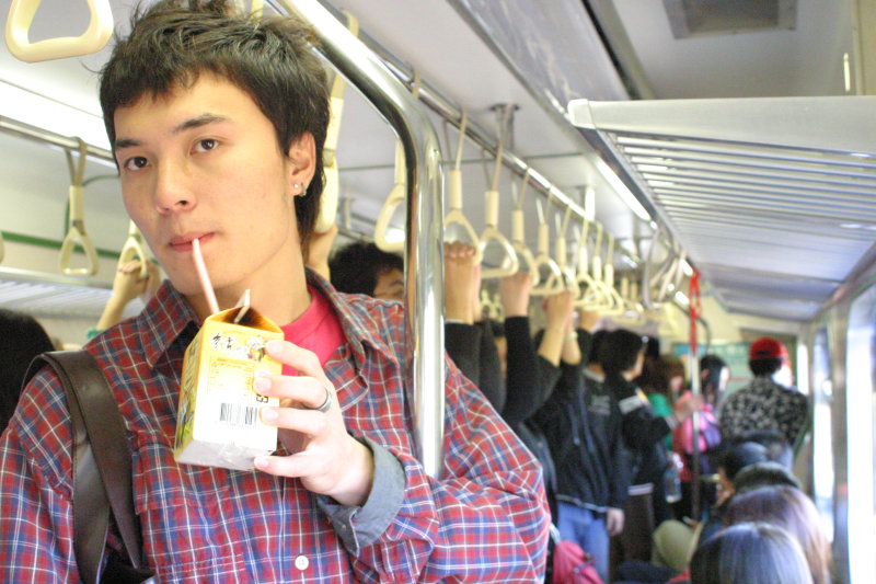 台灣鐵路旅遊攝影電車-區間車旅客特寫2004攝影照片40