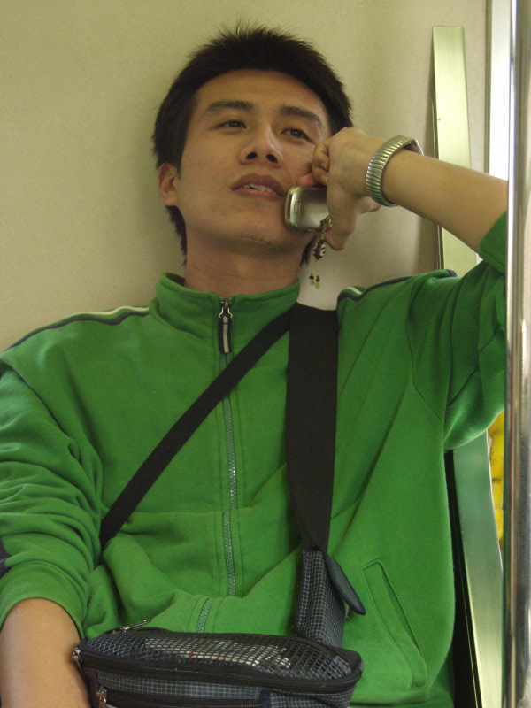台灣鐵路旅遊攝影電車-區間車旅客特寫2004攝影照片86