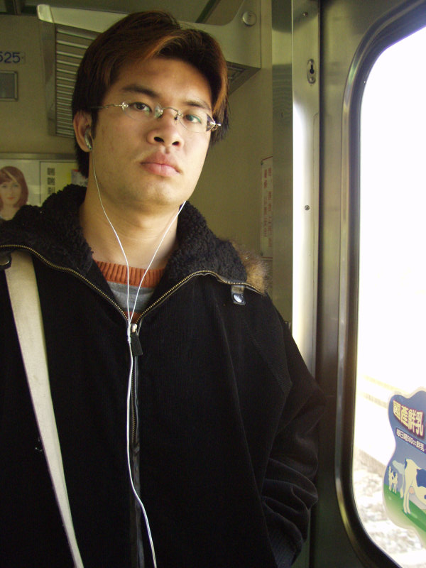 台灣鐵路旅遊攝影電車-區間車旅客特寫2004攝影照片98