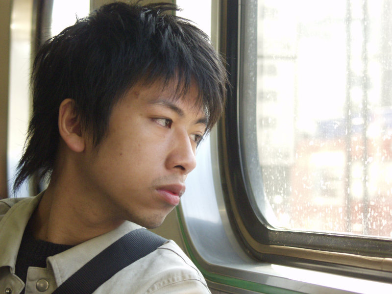 台灣鐵路旅遊攝影電車-區間車旅客特寫2004攝影照片100