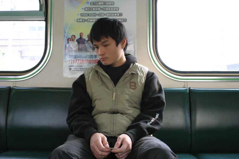 台灣鐵路旅遊攝影電車-區間車旅客特寫2005攝影照片38