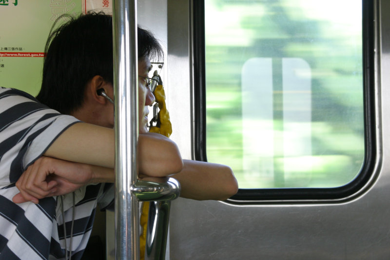 台灣鐵路旅遊攝影電車-區間車旅客特寫2005攝影照片48