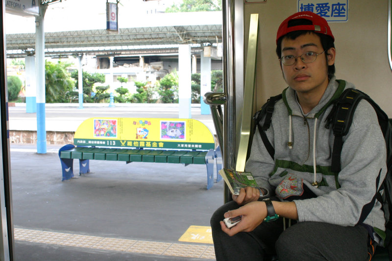 台灣鐵路旅遊攝影電車-區間車旅客特寫2005攝影照片57