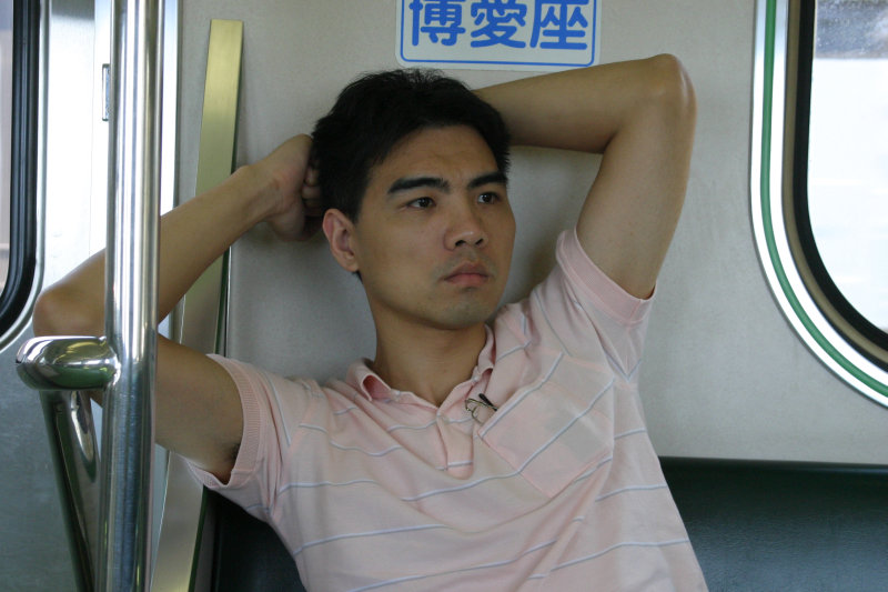 台灣鐵路旅遊攝影電車-區間車旅客特寫2005攝影照片71