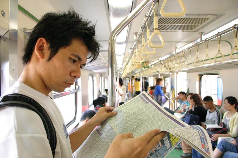 台灣鐵路旅遊攝影電車-區間車旅客特寫2005攝影照片73