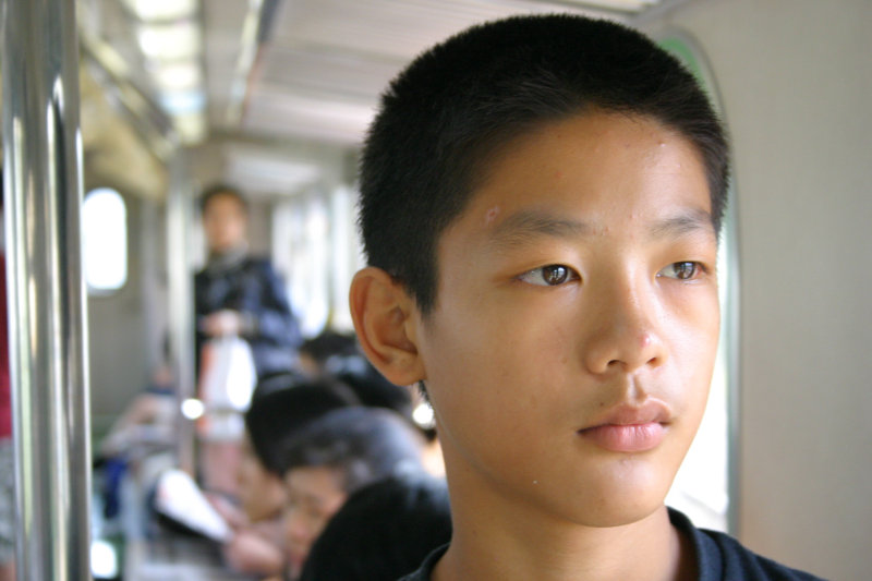 台灣鐵路旅遊攝影電車-區間車旅客特寫2005攝影照片74