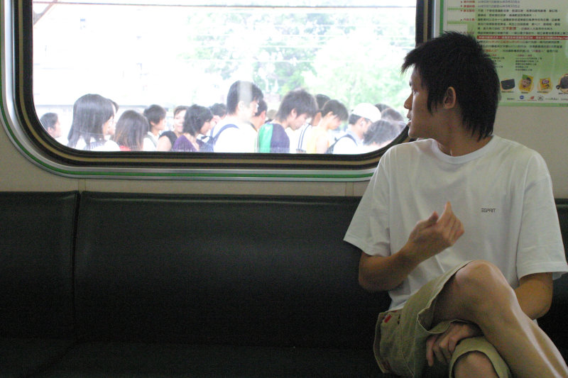 台灣鐵路旅遊攝影電車-區間車旅客特寫2005攝影照片81