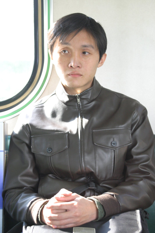 台灣鐵路旅遊攝影電車-區間車旅客特寫2005攝影照片96