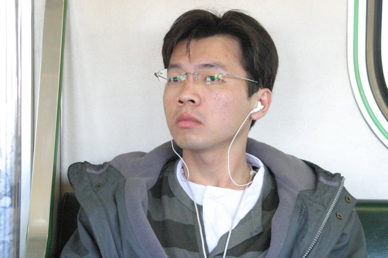 台灣鐵路旅遊攝影電車-區間車旅客特寫2005攝影照片113