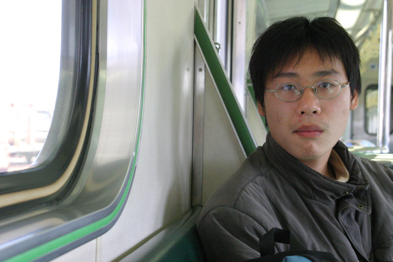 台灣鐵路旅遊攝影電車-區間車旅客特寫2005攝影照片118