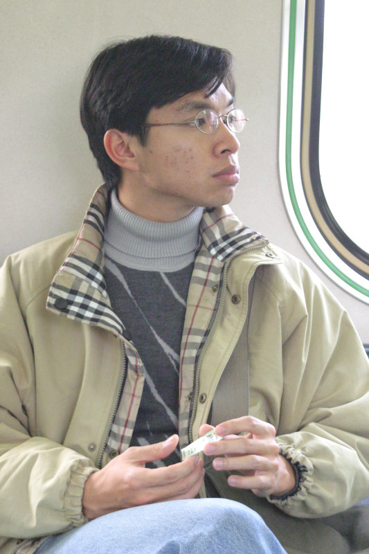 台灣鐵路旅遊攝影電車-區間車旅客特寫2005攝影照片154