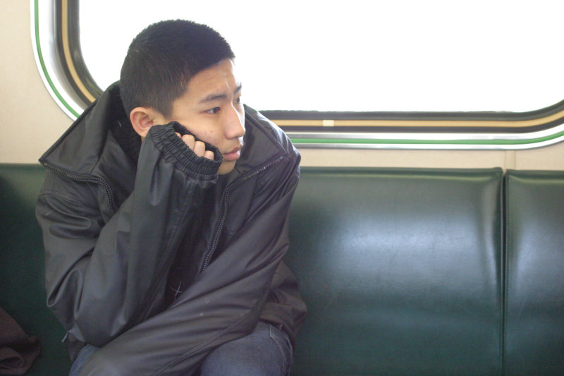 台灣鐵路旅遊攝影電車-區間車旅客特寫2005攝影照片179