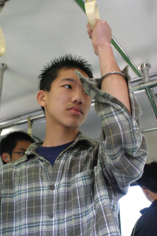 台灣鐵路旅遊攝影電車-區間車旅客特寫2005攝影照片183