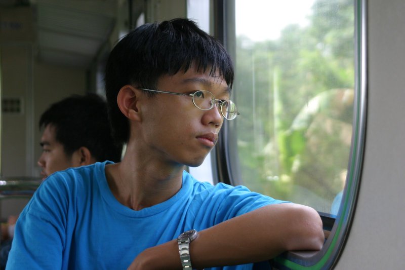 台灣鐵路旅遊攝影電車-區間車旅客特寫2005攝影照片204