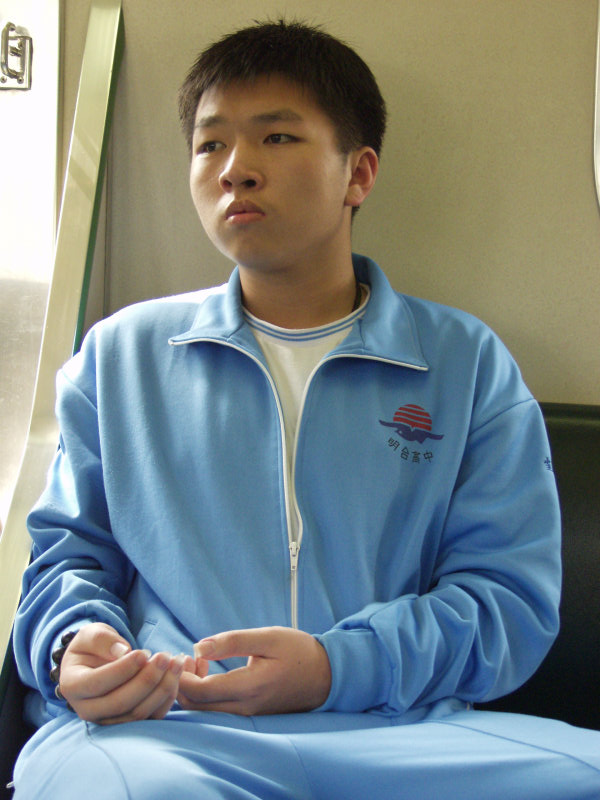 台灣鐵路旅遊攝影電車-區間車旅客特寫2005攝影照片230