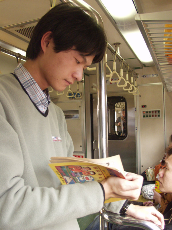台灣鐵路旅遊攝影電車-區間車旅客特寫2005攝影照片232