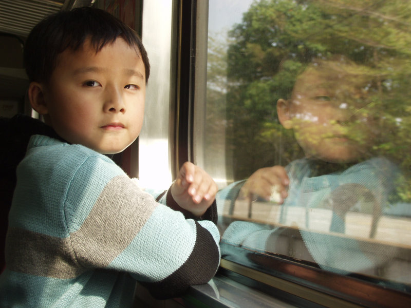 台灣鐵路旅遊攝影電車-區間車旅客特寫2005攝影照片241