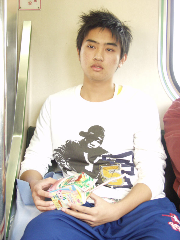 台灣鐵路旅遊攝影電車-區間車旅客特寫2005攝影照片244