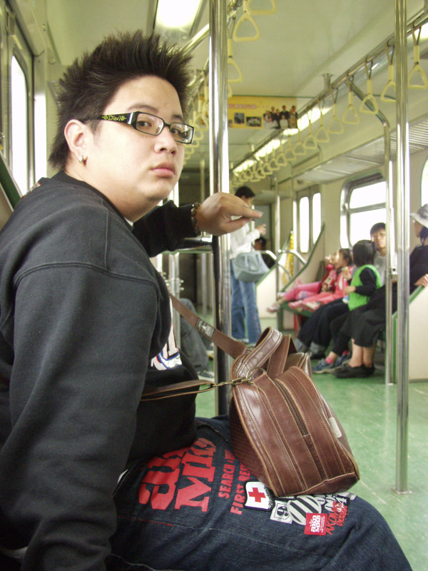 台灣鐵路旅遊攝影電車-區間車旅客特寫2005攝影照片251
