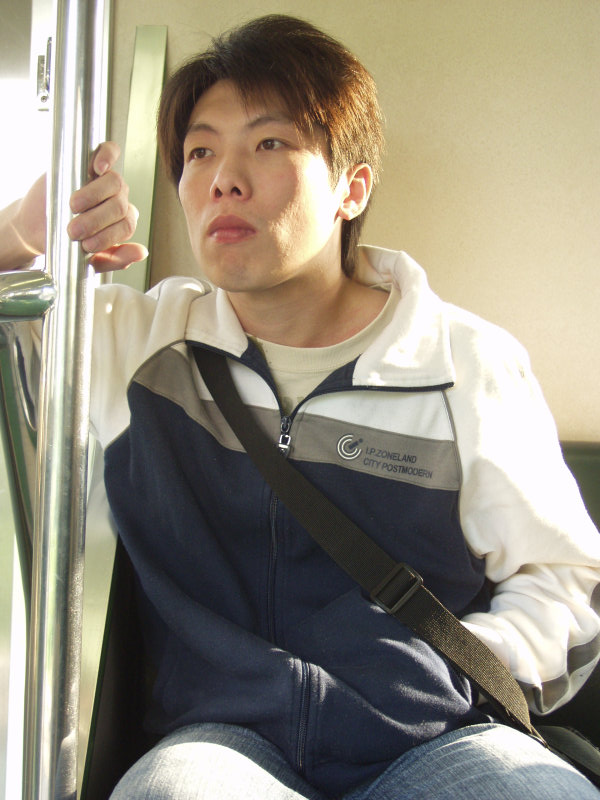 台灣鐵路旅遊攝影電車-區間車旅客特寫2005攝影照片255