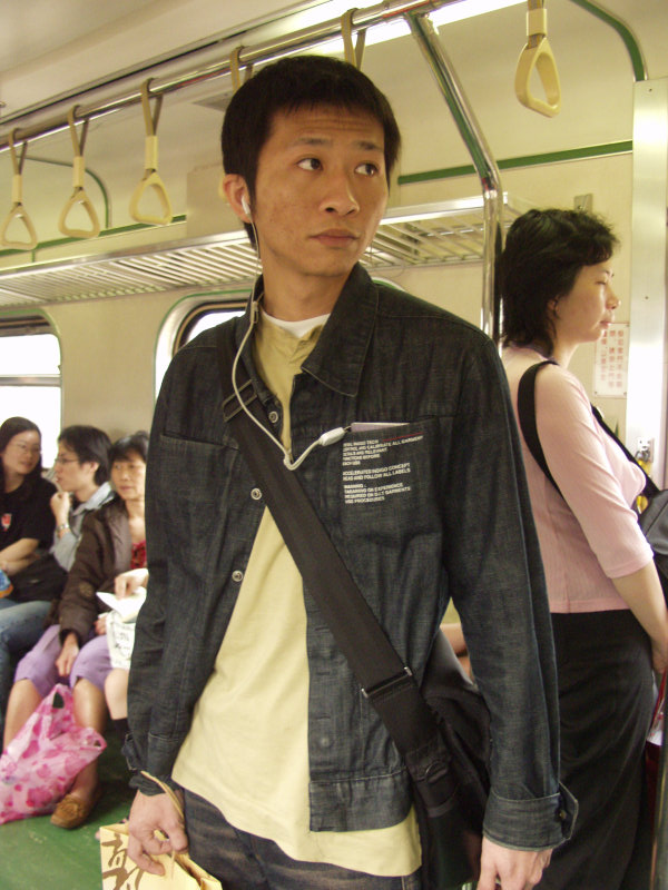 台灣鐵路旅遊攝影電車-區間車旅客特寫2005攝影照片262