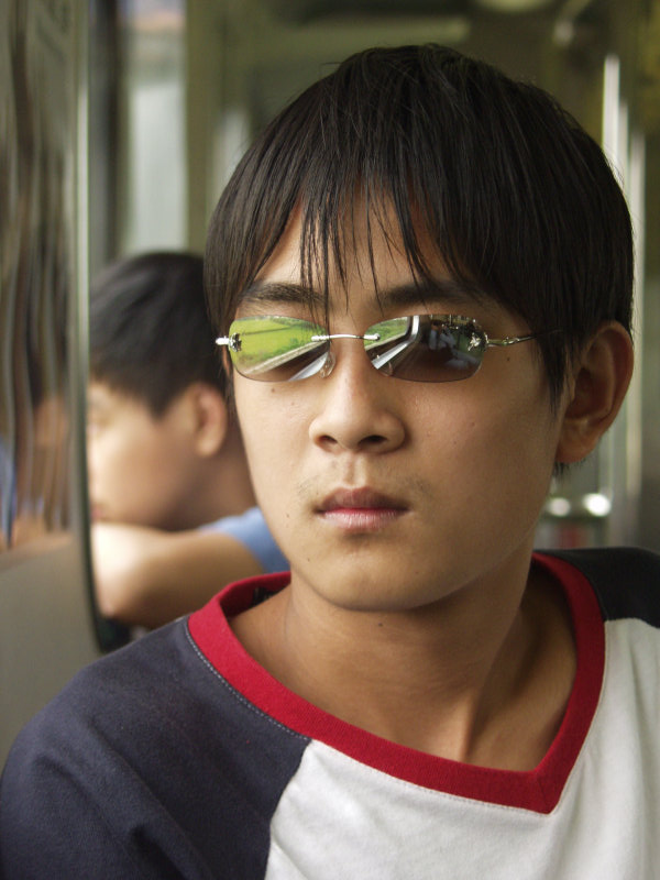 台灣鐵路旅遊攝影電車-區間車旅客特寫2005攝影照片271