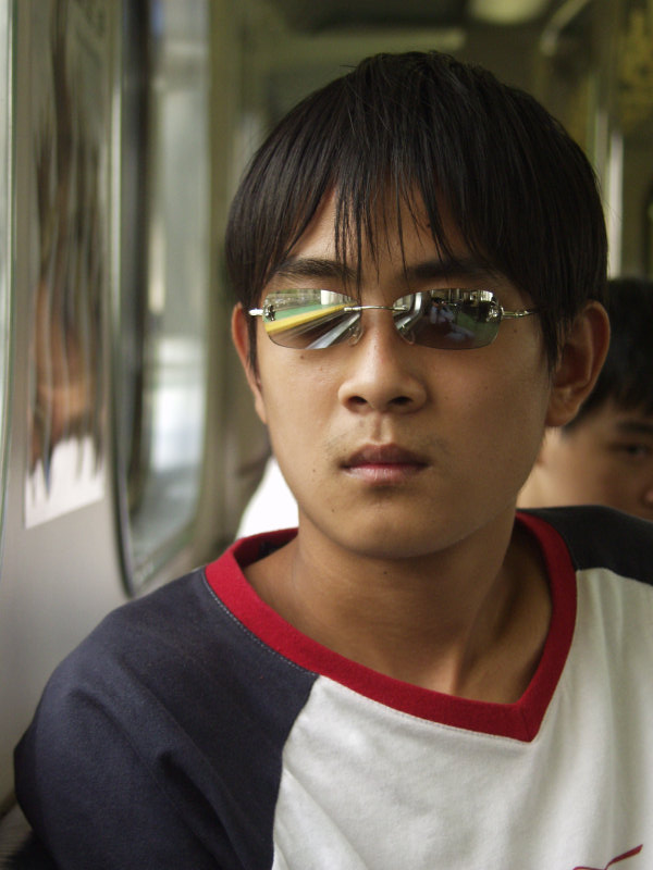 台灣鐵路旅遊攝影電車-區間車旅客特寫2005攝影照片272