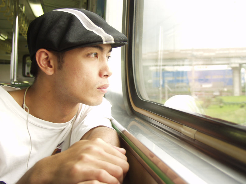 台灣鐵路旅遊攝影電車-區間車旅客特寫2005攝影照片294