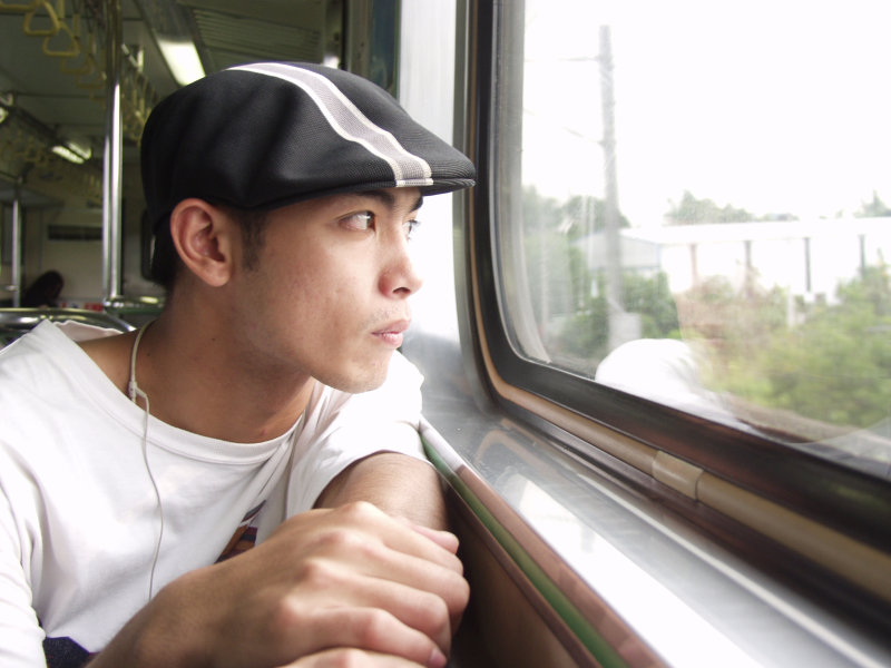 台灣鐵路旅遊攝影電車-區間車旅客特寫2005攝影照片296