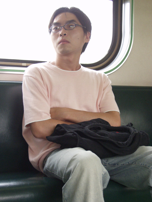 台灣鐵路旅遊攝影電車-區間車旅客特寫2005攝影照片306