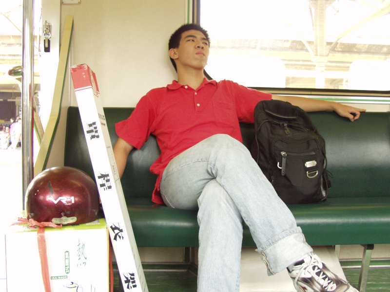 台灣鐵路旅遊攝影電車-區間車旅客特寫2005攝影照片309