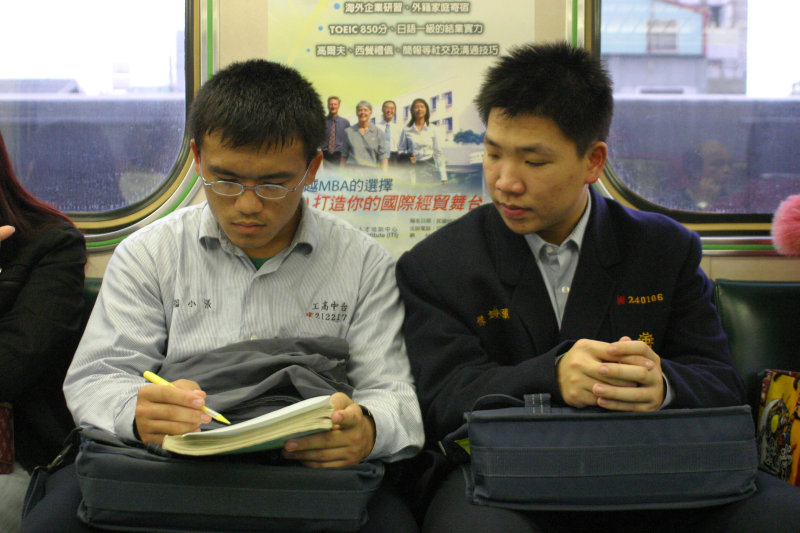 台灣鐵路旅遊攝影電車-區間車旅客特寫2006攝影照片6