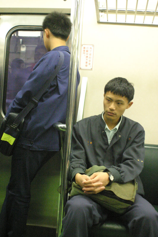 台灣鐵路旅遊攝影電車-區間車旅客特寫2006攝影照片11