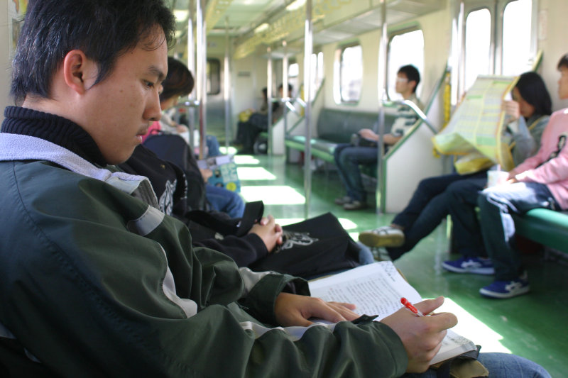 台灣鐵路旅遊攝影電車-區間車旅客特寫2006攝影照片18