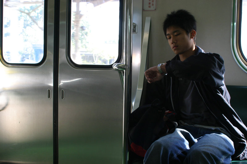 台灣鐵路旅遊攝影電車-區間車旅客特寫2006攝影照片23